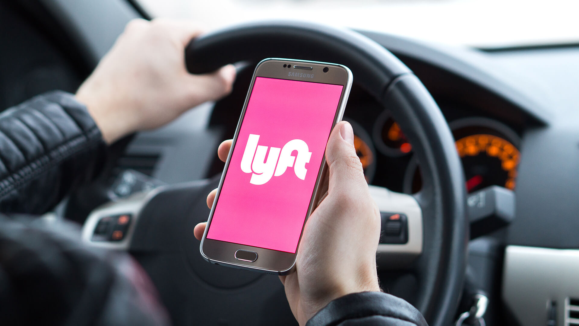 rideshare to earn extra cash