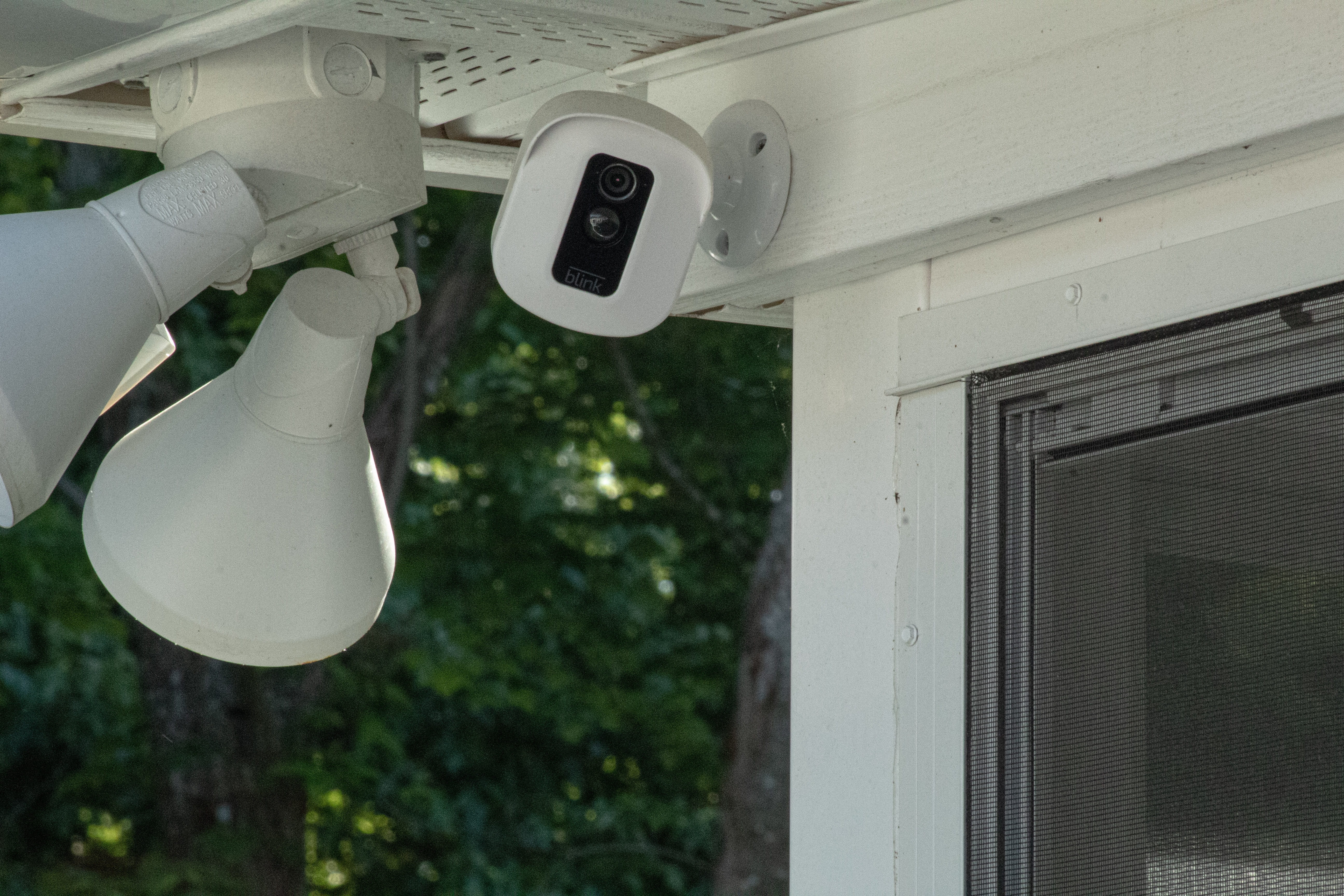 Smart home security camera reviews