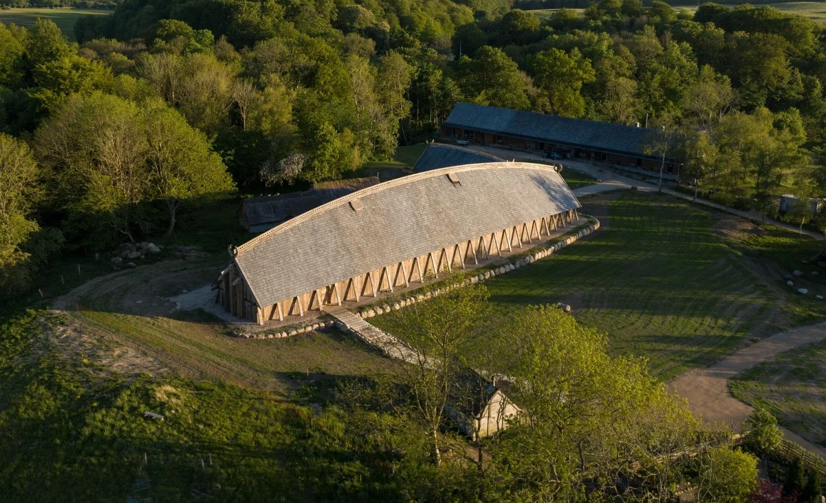 Viking farms, reconstructing longhouse, age viking, wealthy families