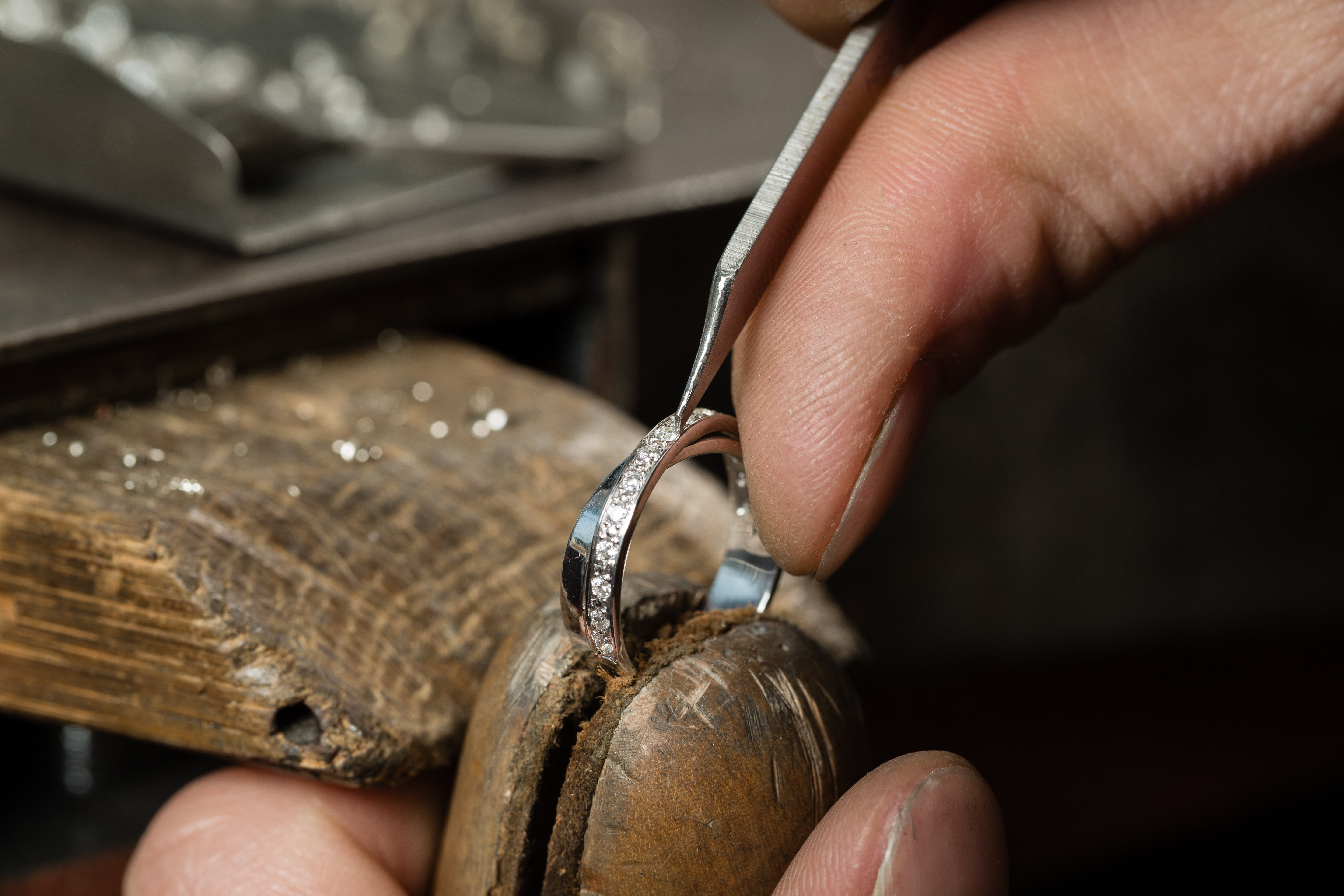 Reviving Treasures: Your Essential Guide to Jewelry Repairs
