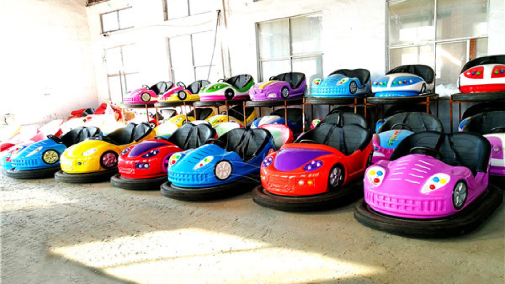 Adult Bumper Cars For Ultimate Park Fun - Toy Exploration