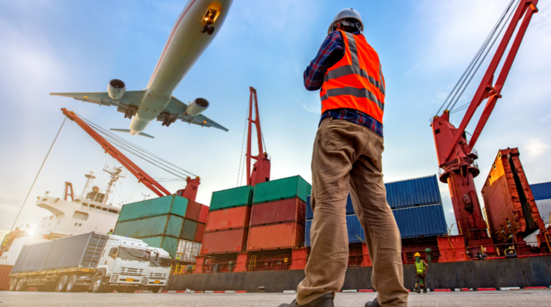 CMMS for Logistics: Optimizing Fleet Maintenance and Warehouse Operations